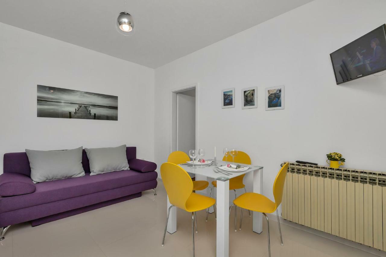 Apartments Smiljka Макарська Екстер'єр фото