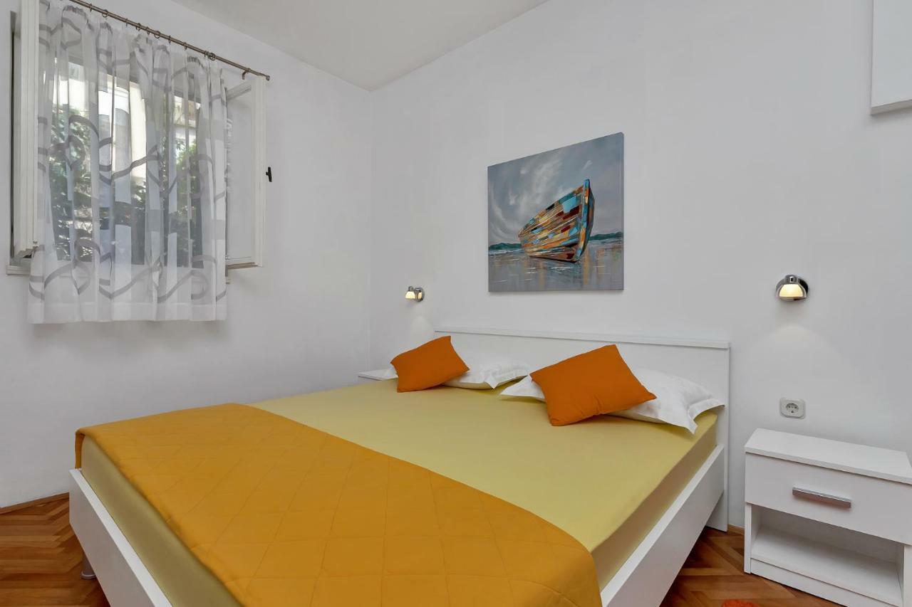 Apartments Smiljka Макарська Екстер'єр фото